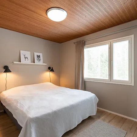 Aurinkorinne 2 - Modern 2bd & Loft, Free Wifi & Sauna Daire Syöte