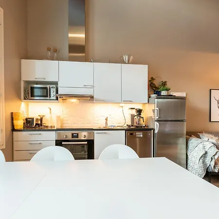 Aurinkorinne 2 - Modern 2bd & Loft, Free Wifi & Sauna *