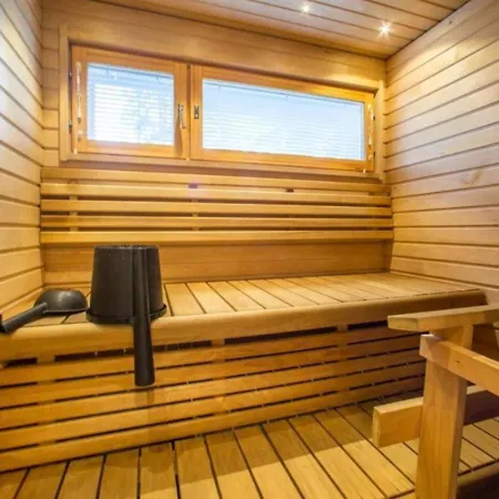 Aurinkorinne 2 - Modern 2bd & Loft, Free Wifi & Sauna Daire *