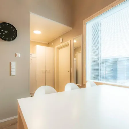 Aurinkorinne 2 - Modern 2bd & Loft, Free Wifi & Sauna * Syöte